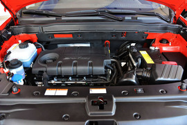 2014款双龙柯兰多2.0L汽油两驱豪华导航版