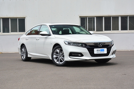 2018款 本田雅阁 230 TURBO 舒适型