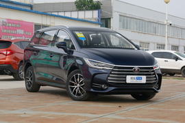 2018款 比亚迪 宋MAX 1.5T 自动智联精英型 6座