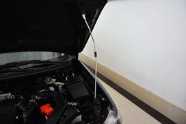2013款三菱翼神致尚版1.8L CVT豪华型