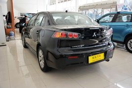 2013款三菱翼神致尚版1.8L CVT豪华型