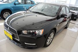 2013款三菱翼神致尚版1.8L CVT豪华型