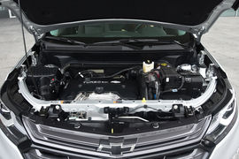 2018款雪佛兰探界者 550T Redline版