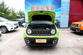 2018款 Jeep自由侠 互联大屏版 180T 自动劲能版