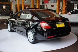 2013款吉利帝豪EC7 1.8L手动尊贵型