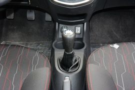 2014款长安奔奔1.4L手动豪华型