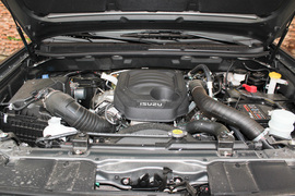 2018款五十铃mu-X牧游侠 1.9T自动四驱 X-POWER版 7座