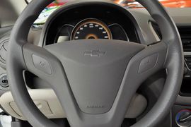 2013款雪佛兰赛欧两厢1.2L手动理想版