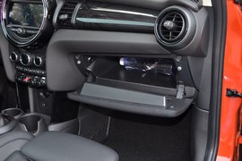 2018款 MINI 2.0T COOPER S艺术家