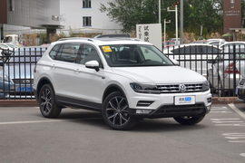 2018款 大众 途观L 380TSI 自动四驱旗舰版