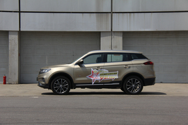2018款吉利博越1.8TD 自动两驱智尊型4G互联版