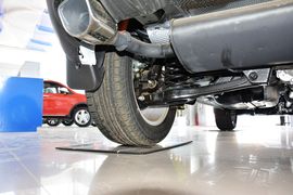 2014款双龙柯兰多2.0L汽油四驱豪华导航版