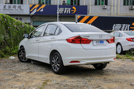 侧后45°