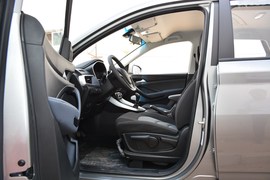 2018款宝骏530 1.5T 手动舒适型