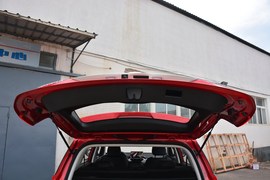 2018款宝骏530 1.8L 自动豪华型