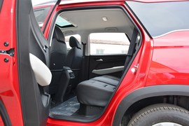2018款宝骏530 1.8L 自动豪华型