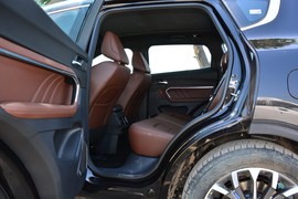 2018款哈弗H6 蓝标 换代 1.5T 超豪型