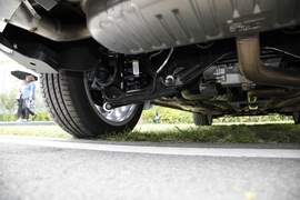 2018款凯迪拉克XT4 28T 四驱铂金运动型