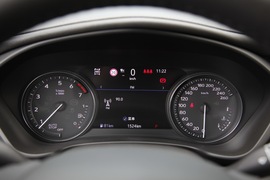 仪表板