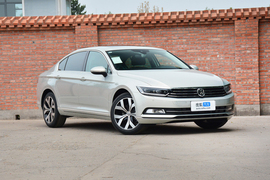 2018款大众迈腾 330TSI DSG 尊贵型