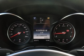 仪表板