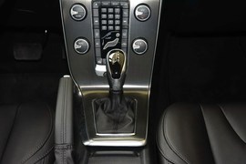 2014款沃尔沃V40 2.0T智雅版