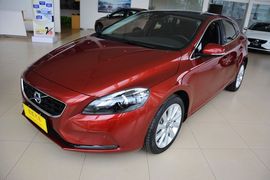 2014款沃尔沃V40 2.0T智雅版