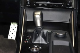2013款雷克萨斯IS250 F SPORT