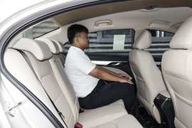 2018款吉利帝豪 1.5L 手动向上互联版