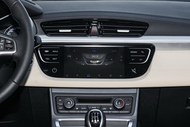 2018款吉利帝豪 1.5L 手动向上互联版