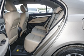 2018款吉利帝豪 1.5L 手动向上互联版