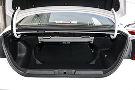 2018款吉利帝豪 1.5L 手动豪华型