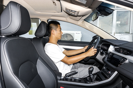 2018款吉利帝豪 1.5L 手动豪华型