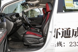 前排座椅