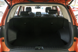 2018款起亚智跑 2.0L 自动智享豪华版