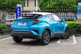 2018款广汽丰田C-HR 2.0L 旗舰版