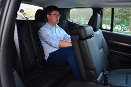 2018款Jeep大指挥官 2.0T尊享导航版 7座