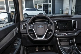 2018款吉利远景 SUV  1.8L 手动4G互联豪华型