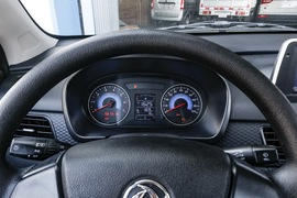2018款东风风光 330S 1.5L手动精典版