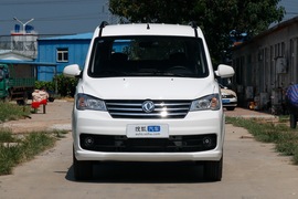 2018款东风风光 330S 1.5L手动精典版