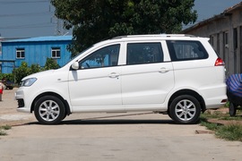 2018款东风风光 330S 1.5L手动精典版