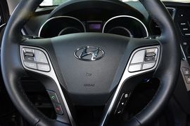 2013款现代全新胜达2.0T TOP自动四驱顶级型7座