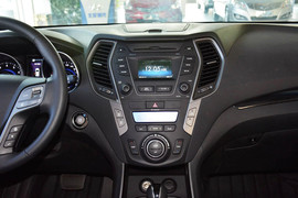 2013款现代全新胜达2.0T TOP自动四驱顶级型7座