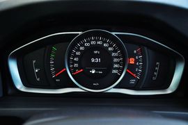 2014款沃尔沃S60L 2.0T智远版