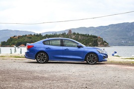 2019款福特福克斯 三厢 EcoBoost 180 自动ST Line