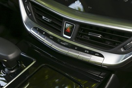 2018款吉利博瑞GE 1.5T MHEV 耀尊版