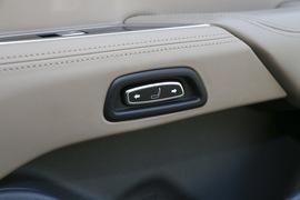 2018款吉利博瑞GE 1.5T MHEV 耀尊版