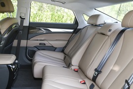 2018款吉利博瑞GE 1.5T MHEV 耀尊版