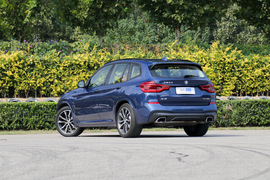 2018款宝马X3 xDrive30i 尊享型 M运动套装