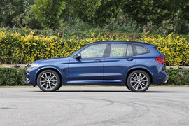 2018款宝马X3 xDrive30i 尊享型 M运动套装